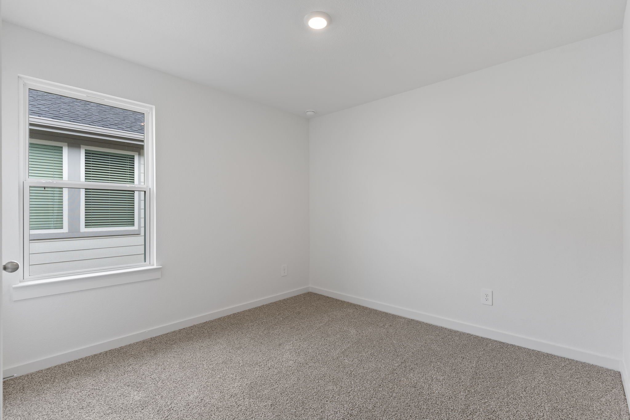 1603 Cinque Terre Way Richmond, TX 77406 - Photo 16 of 31 an empty room with a window