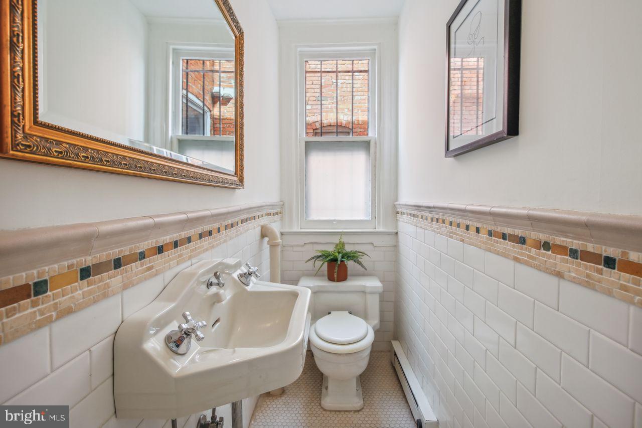 421 G Street Northeast Washington, DC 20002 - Photo 9 of 36 Gallery Image 9