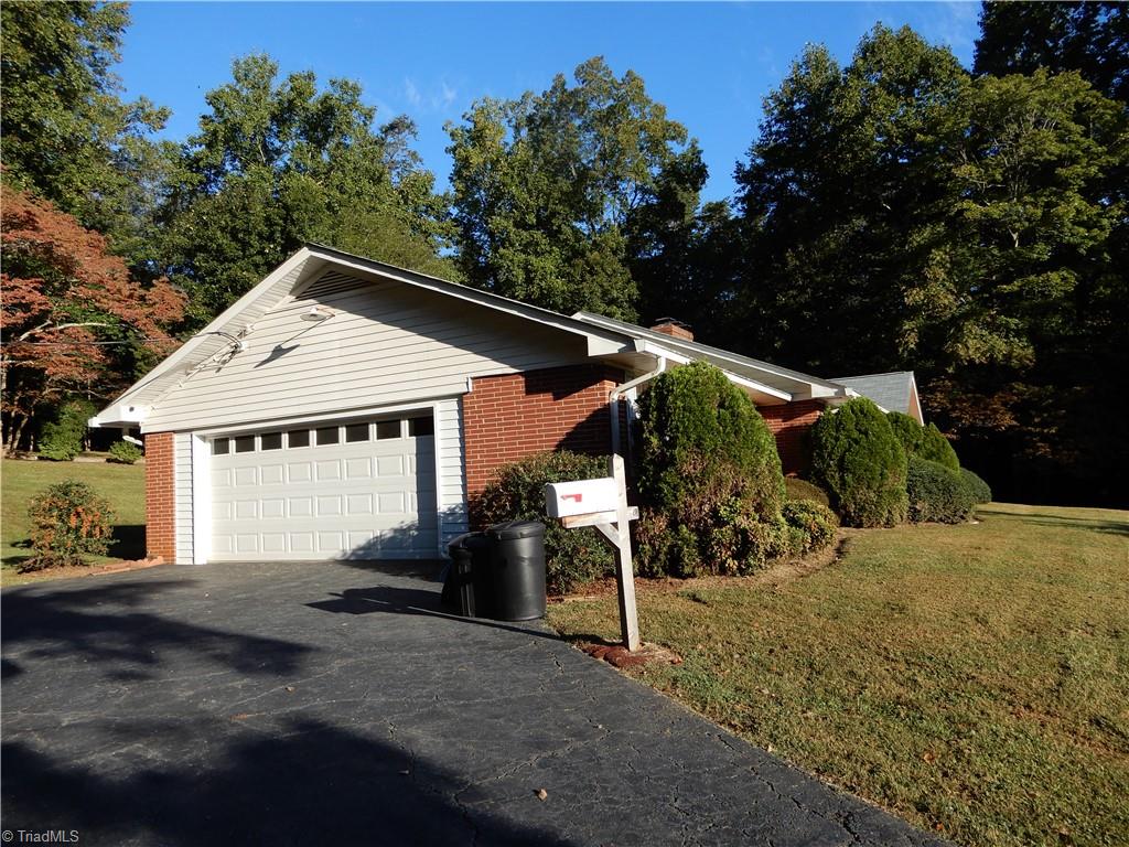 6402 Germanton Road Rural Hall, NC 27045 - Photo 4 of 23 Gallery Image 4