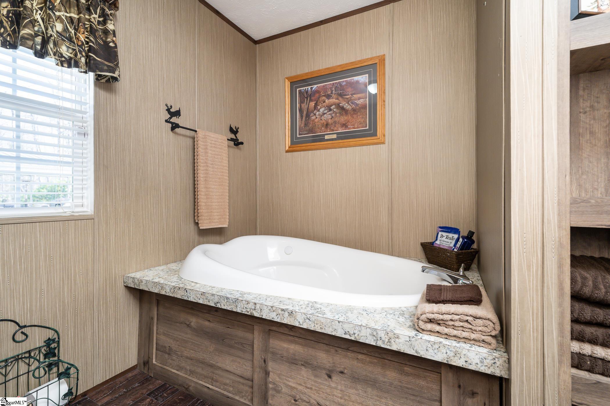 906 Talley Bridge Road Cleveland, SC 29635 - Photo 12 of 36