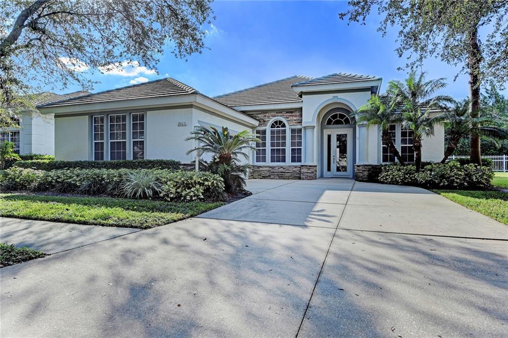 8423 Sailing Loop Lakewood Ranch, FL 34202 - Photo 1 of 1 Front entrance
