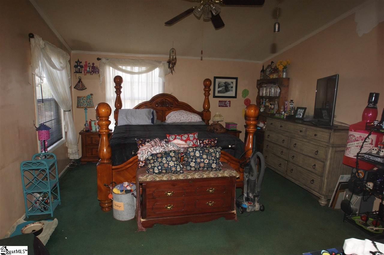 39 Gossett Road Gray Court, SC 29645 - Photo 5 of 18 Gallery Image 5