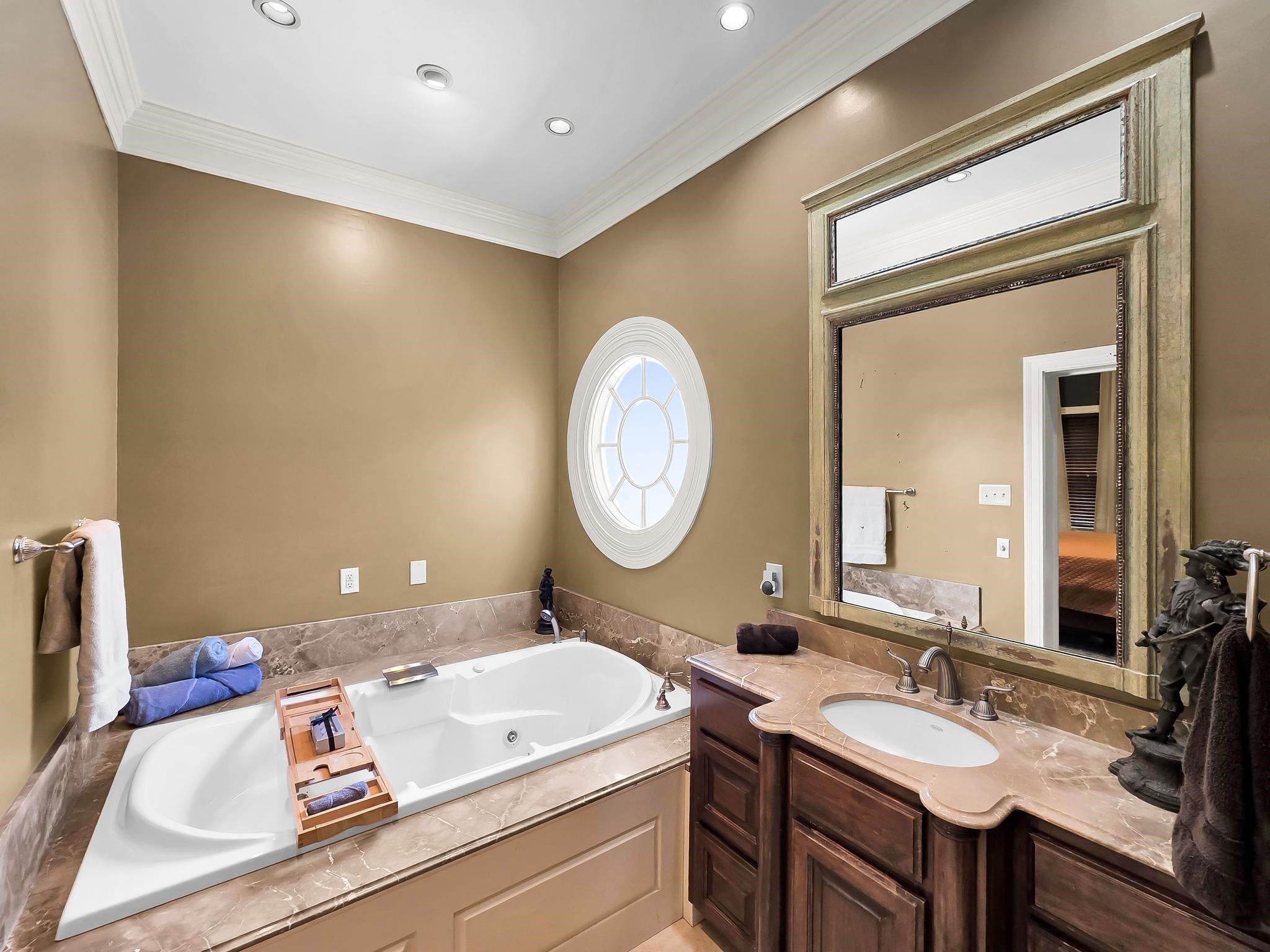 1725 Thomas Road Beaumont, TX 77706 - Photo 20 of 49 Gallery Image 20