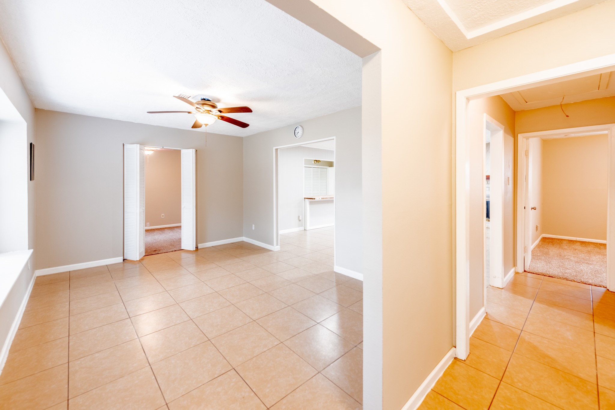 10823 Overlea Drive Houston, TX 77089 - Photo 14 of 36 a view of an entryway with wooden floor