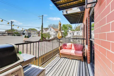 $599,000 | 4110 North Western Avenue, Unit 2S, Chicago, IL 60618