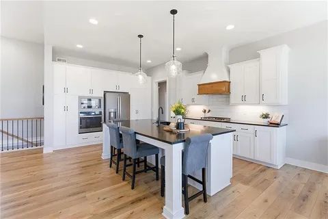 $750,000 | 18120 North Peach Blossom Drive, Platte City, MO 64079