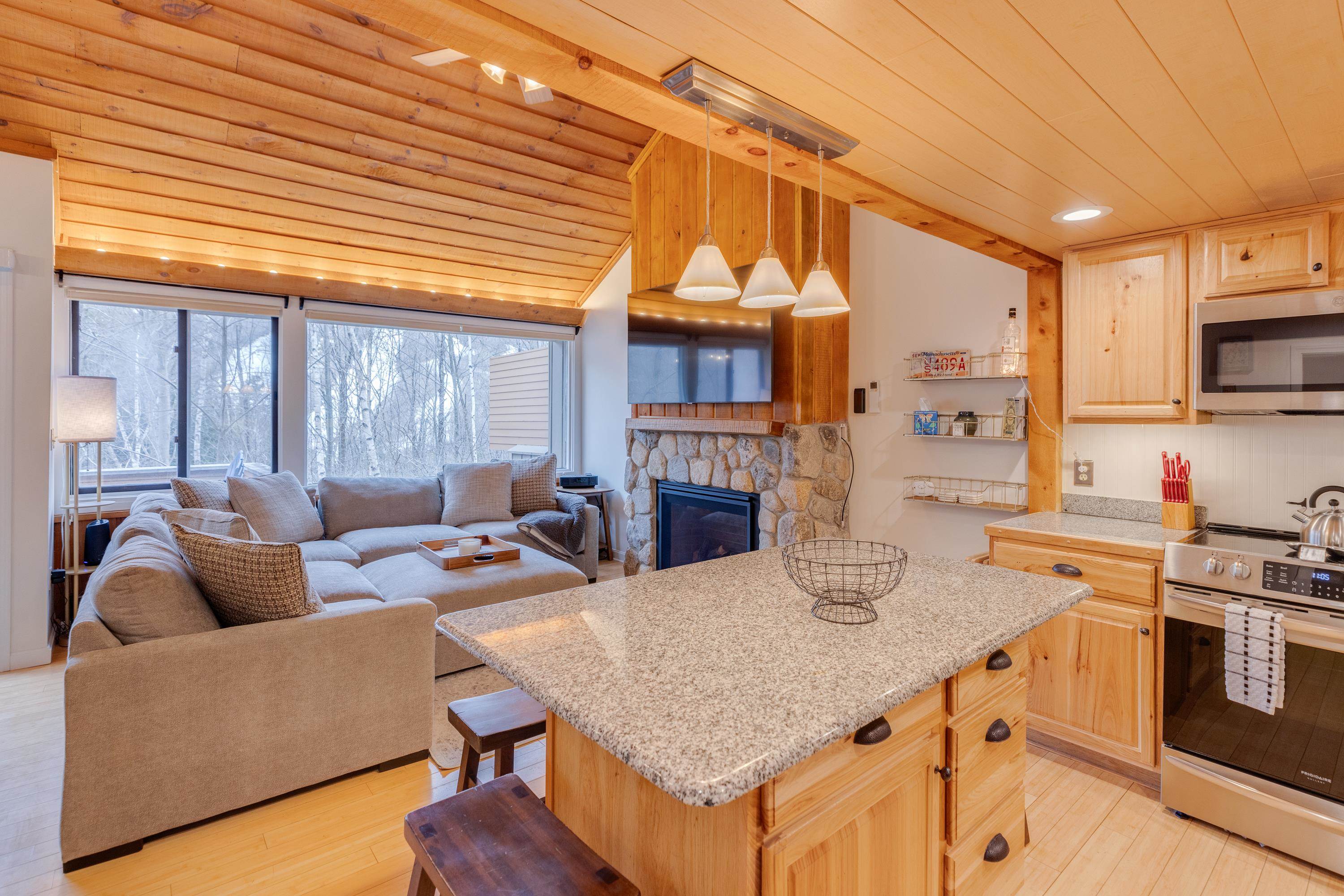 19 Big Coolidge Road, Unit 3 Lincoln, NH 03251 - Photo 8 of 45 Gallery Image 8