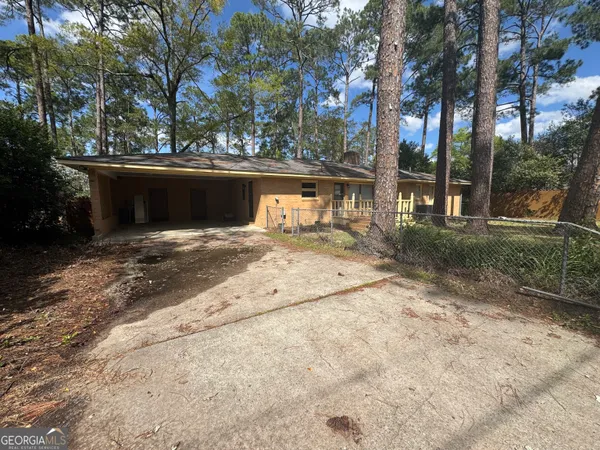 $215,000 | 1012 21st Avenue East, Cordele, GA 31015