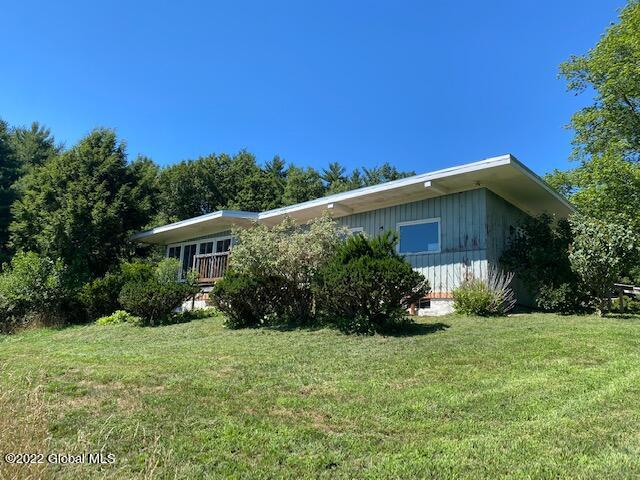 140 Mitchell Road Hoosick Falls, NY 12090 - Photo 2 of 20 IMG_4387