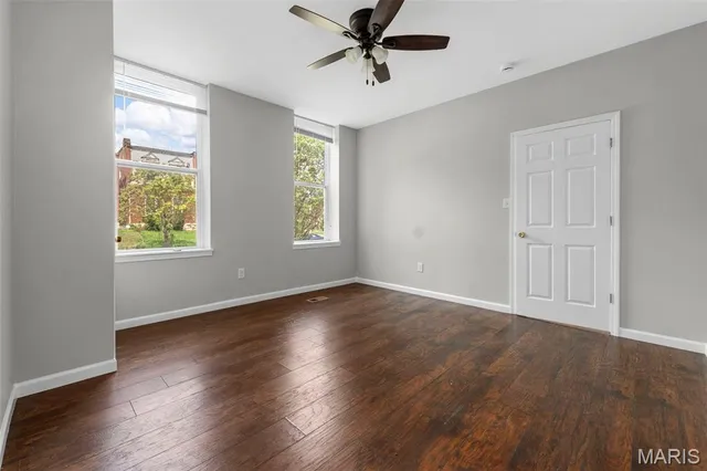 $349,900 | 3146 Nebraska Avenue, St. Louis, MO 63118