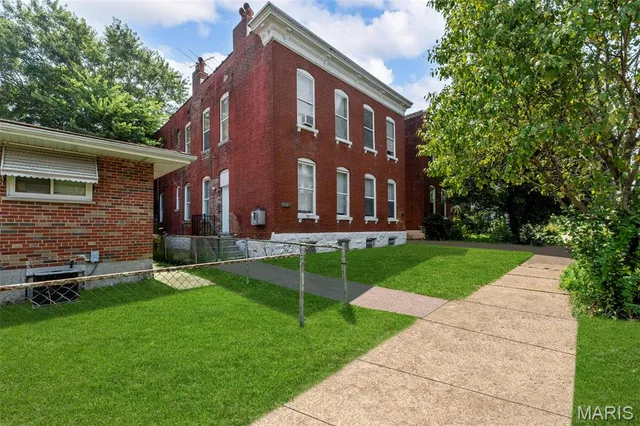 $349,900 | 3146 Nebraska Avenue, St. Louis, MO 63118