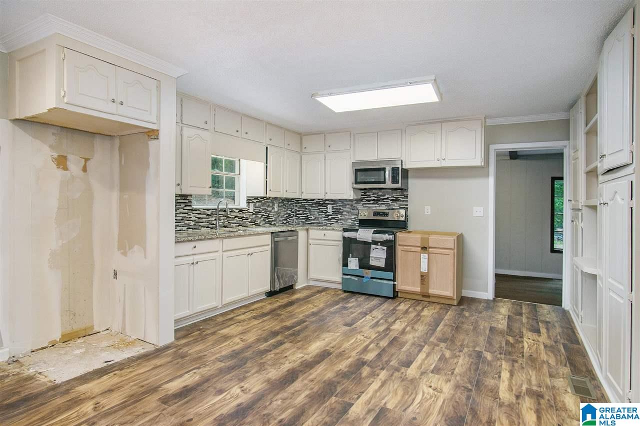 2205 Outwood Road Fultondale, AL 35068 - Photo 6 of 39