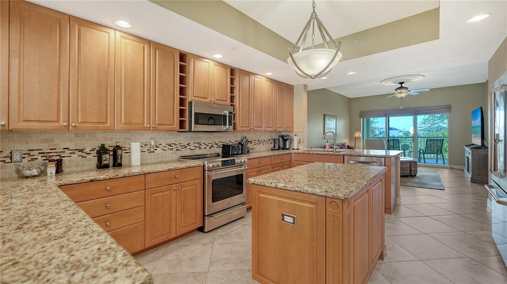 1308 Old Stickney Point Road, Unit W32 Sarasota, FL 34242 - Photo 21 of 87