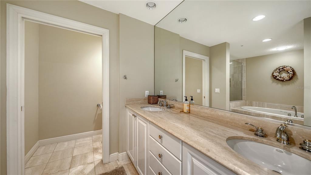 1308 Old Stickney Point Road, Unit W32 Sarasota, FL 34242 - Photo 43 of 87