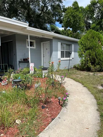 $255,000 | 945 Golden Isle Drive, Mount Dora, FL 32757