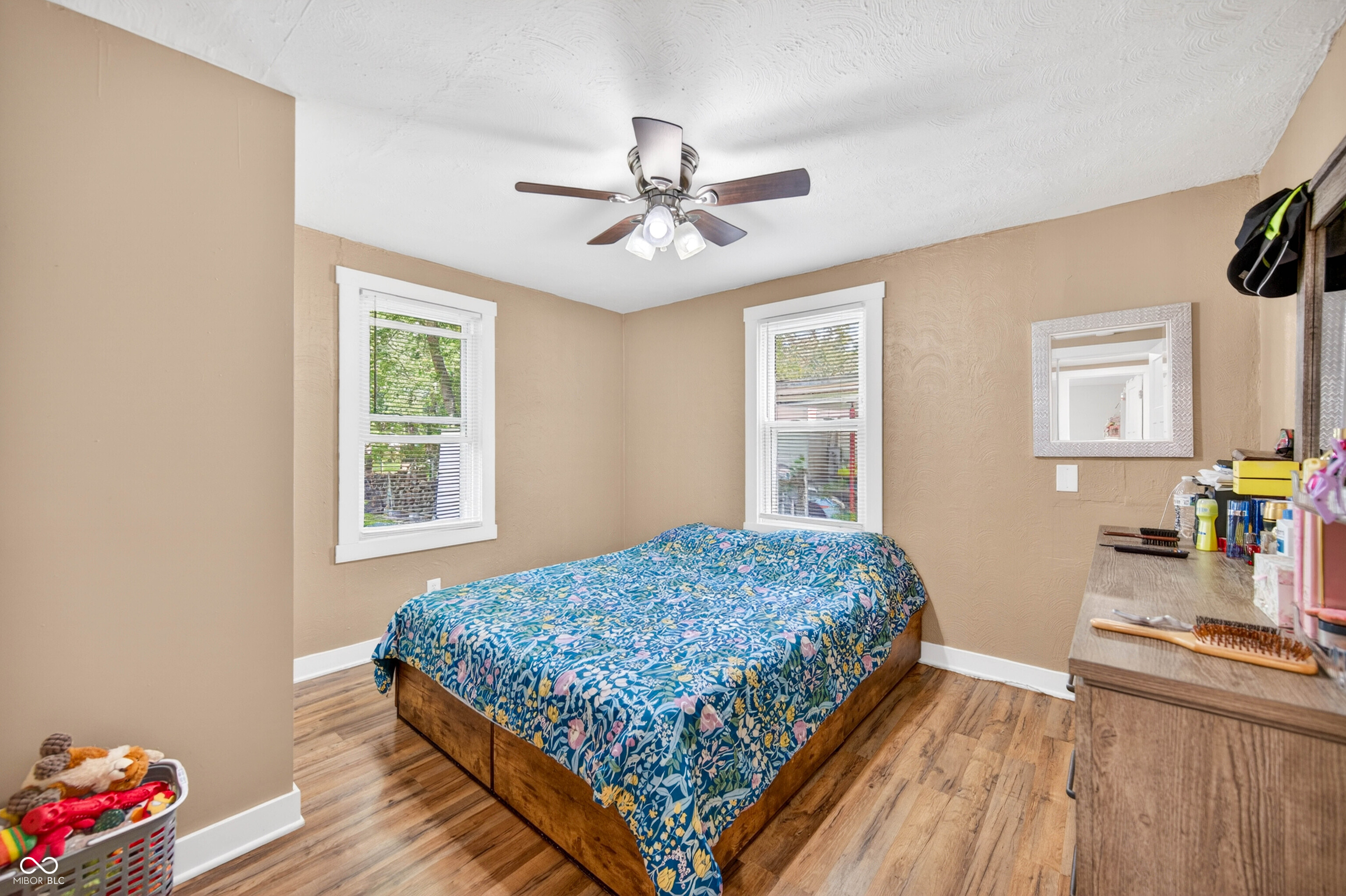 221 Della Road Columbus, IN 47203 - Photo 30 of 58