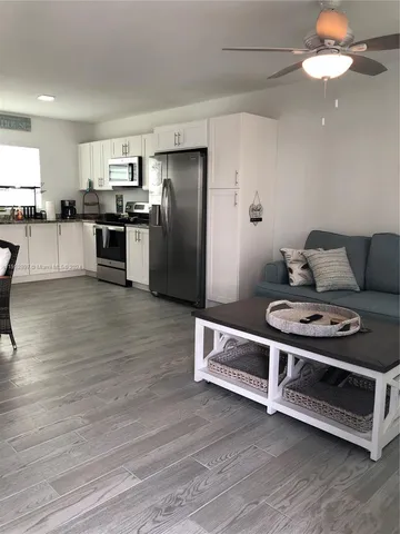 $4,000 | 10877 Overseas Highway, Unit 38, Marathon, FL 33050