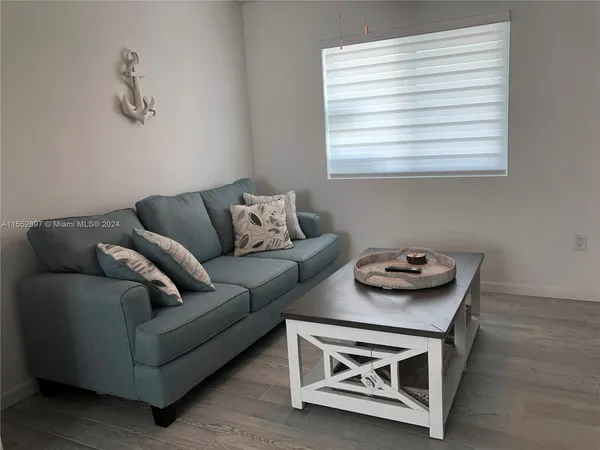 $4,000 | 10877 Overseas Highway, Unit 38, Marathon, FL 33050