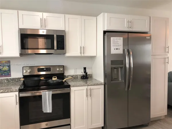 $4,000 | 10877 Overseas Highway, Unit 38, Marathon, FL 33050