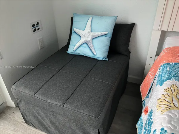 $4,000 | 10877 Overseas Highway, Unit 38, Marathon, FL 33050