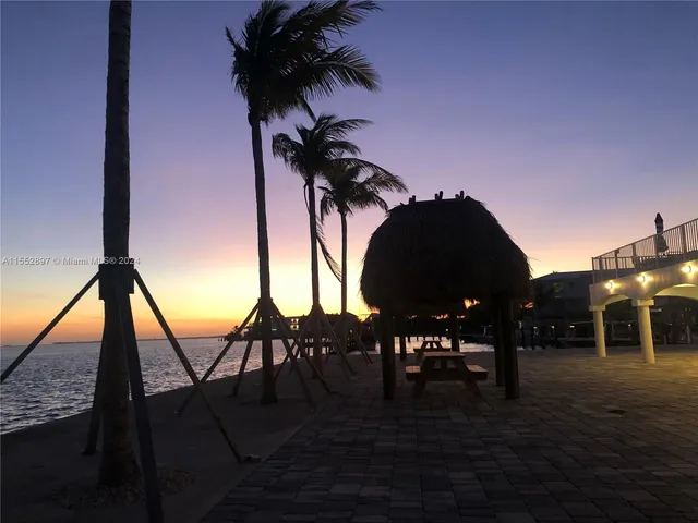 $4,000 | 10877 Overseas Highway, Unit 38, Marathon, FL 33050