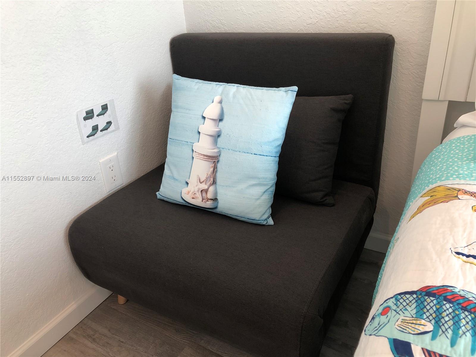 10877 Overseas Highway, Unit 38 Marathon, FL 33050 - Photo 6 of 54 Extra Single Sleeper-Sofa