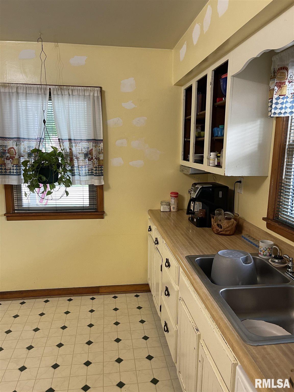 2849 South 15th Street Springfield, IL 62703 - Photo 10 of 19 Gallery Image 10