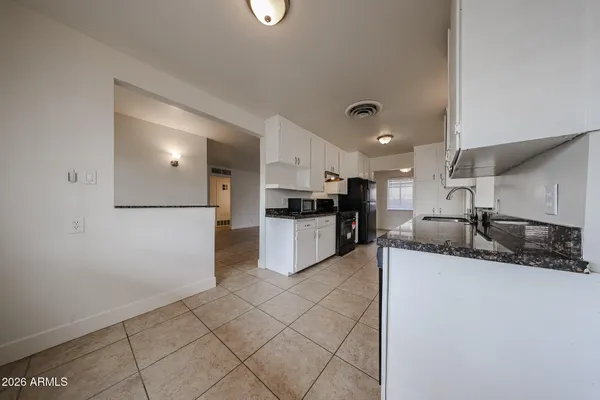 $1,995 | 2340 West Osborn Road, Phoenix, AZ 85015