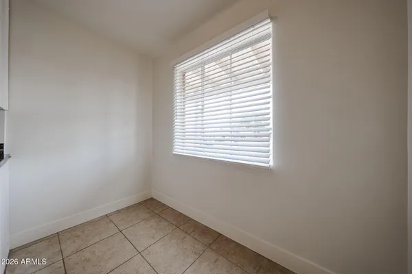 $1,895 | 2340 West Osborn Road, Phoenix, AZ 85015