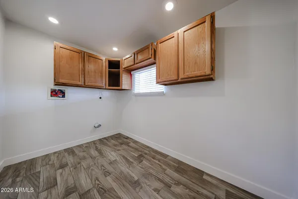 $1,895 | 2340 West Osborn Road, Phoenix, AZ 85015