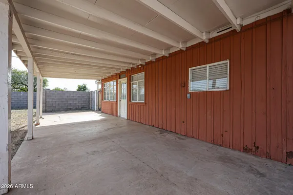 $1,895 | 2340 West Osborn Road, Phoenix, AZ 85015