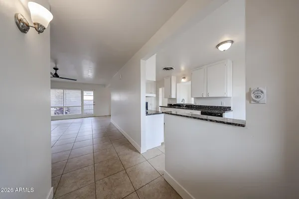 $1,995 | 2340 West Osborn Road, Phoenix, AZ 85015