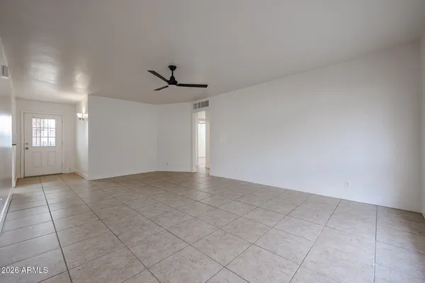 $1,995 | 2340 West Osborn Road, Phoenix, AZ 85015