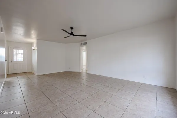 $1,895 | 2340 West Osborn Road, Phoenix, AZ 85015