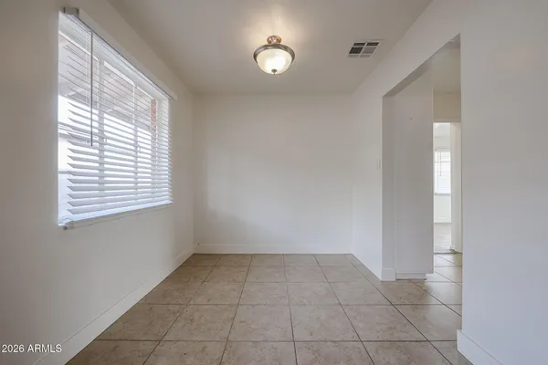 $1,895 | 2340 West Osborn Road, Phoenix, AZ 85015