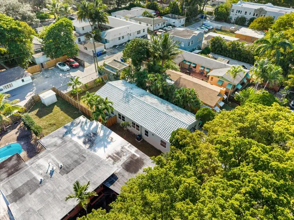 $2,300 | 1928-1930 Adams Street, Hollywood, FL 33020