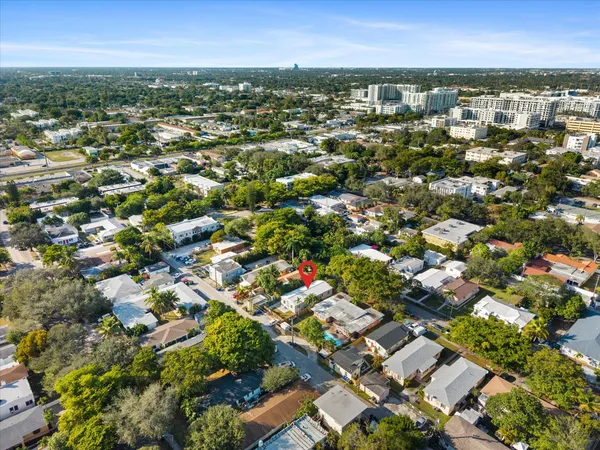 $2,300 | 1928-1930 Adams Street, Hollywood, FL 33020