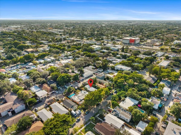 $2,300 | 1928-1930 Adams Street, Hollywood, FL 33020