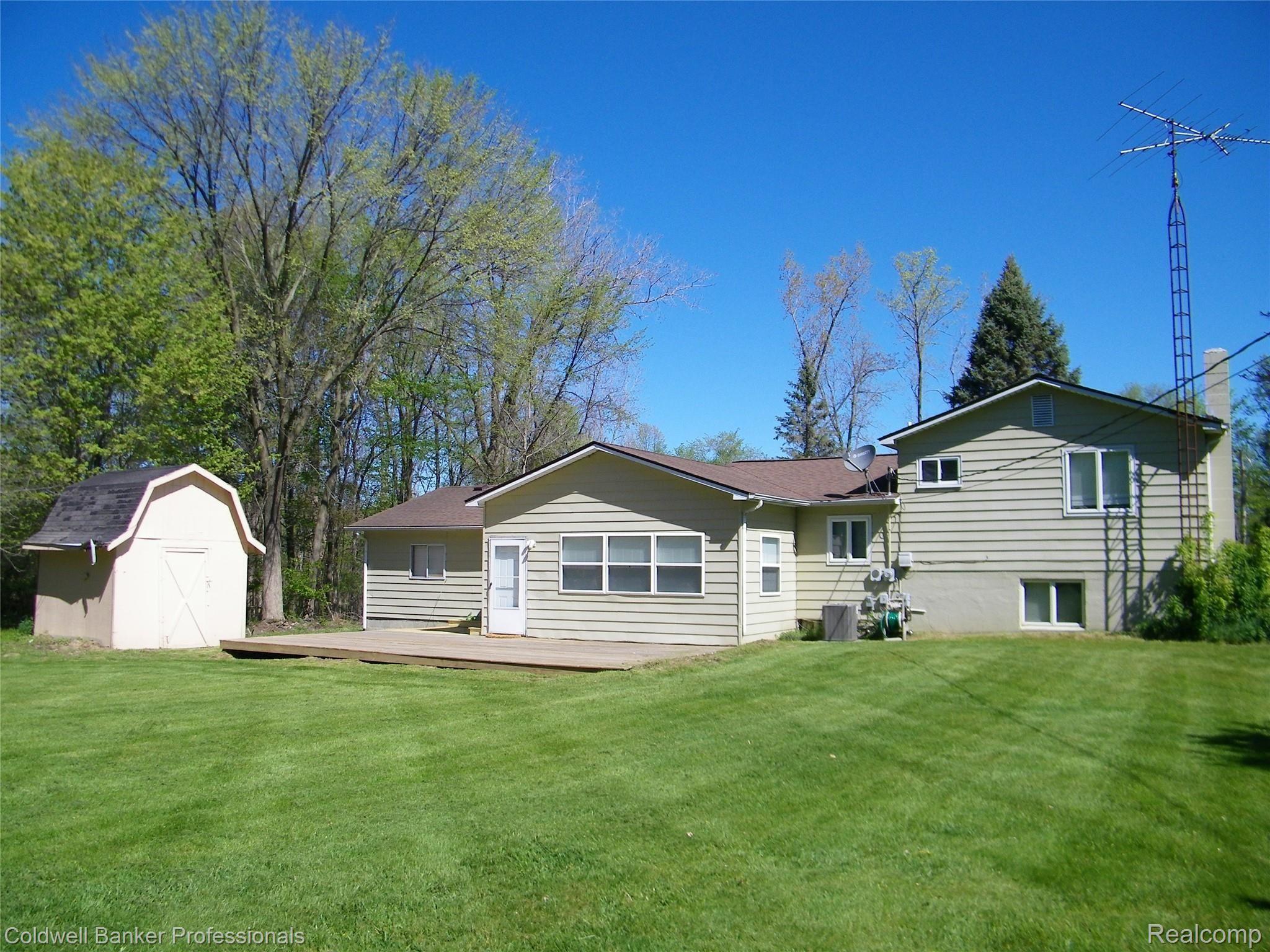 4917 West Oregon Road Lapeer, MI 48446 - Photo 25 of 25 102_0061.JPG