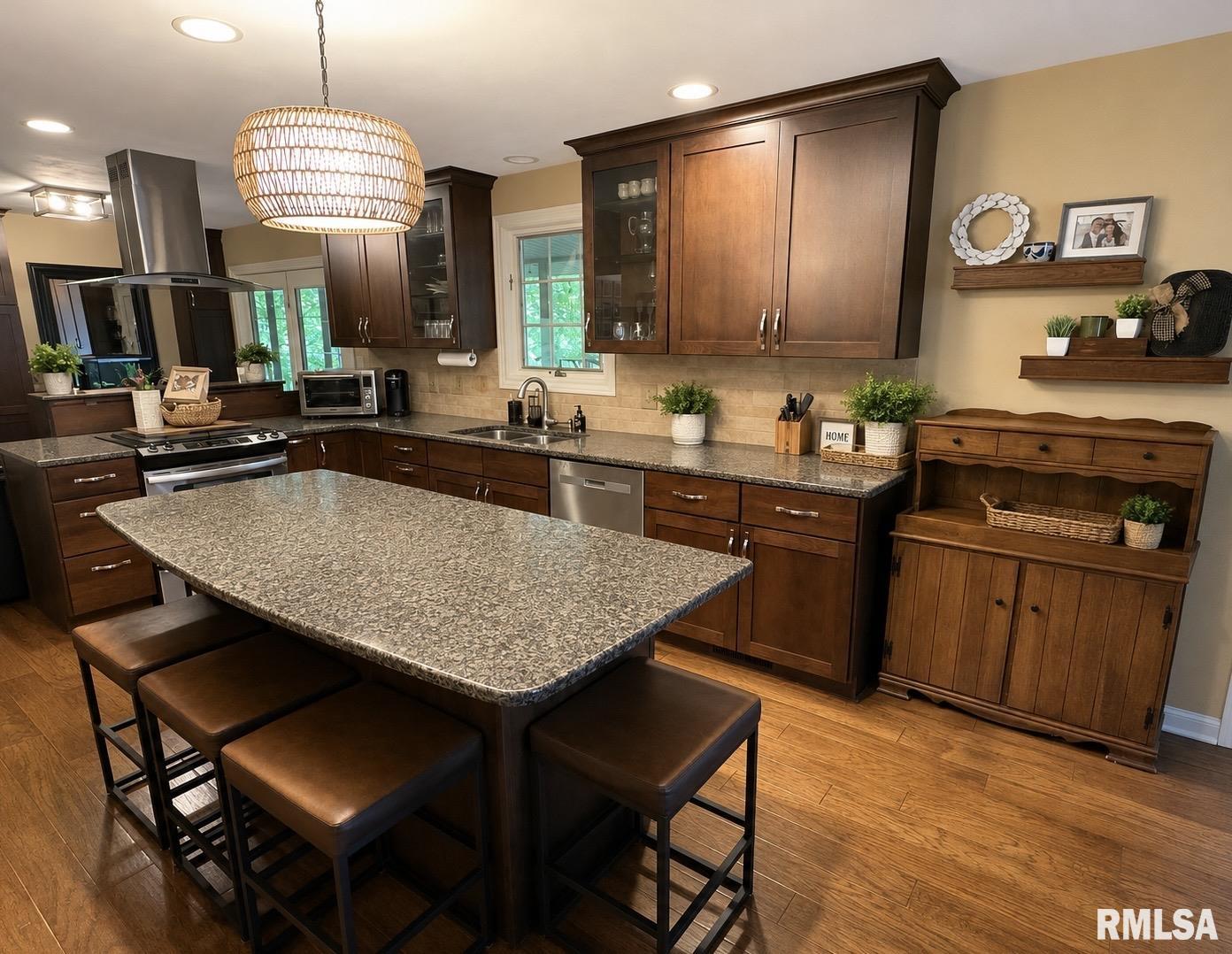 9301 North Frye Road Peoria, IL 61615 - Photo 2 of 7 Gallery Image 2