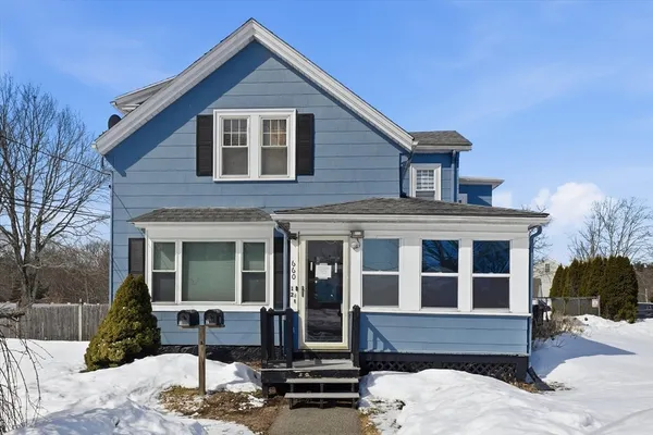 $780,000 | 660 South Franklin Street, Holbrook, MA 02343