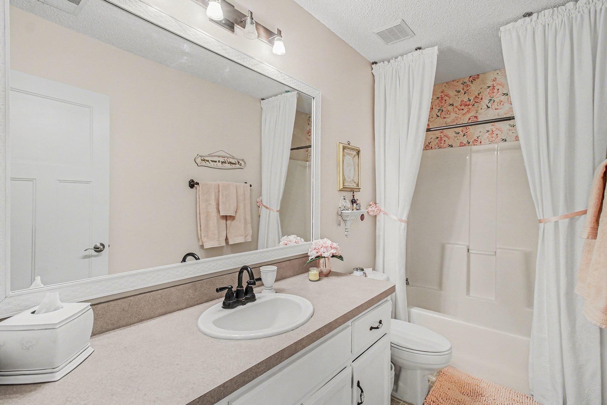 2866 Mounds View Boulevard Mounds View, MN 55112 - Photo 11 of 14