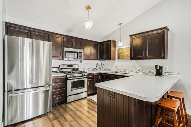 $275,000 | 2866 Mounds View Boulevard, Mounds View, MN 55112