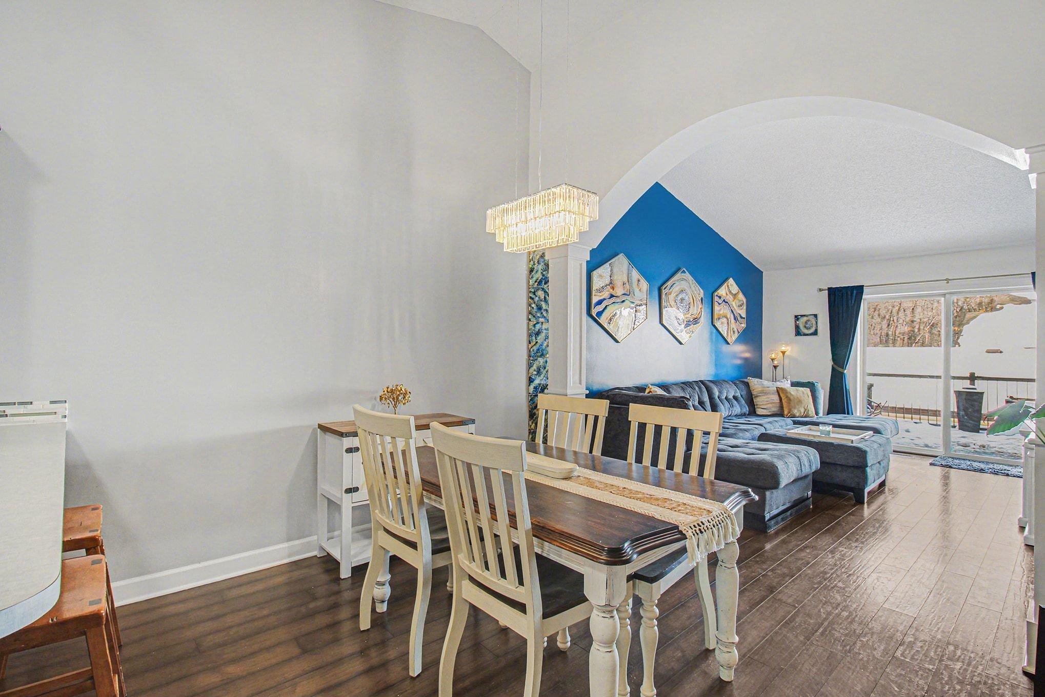 2866 Mounds View Boulevard Mounds View, MN 55112 - Photo 4 of 14