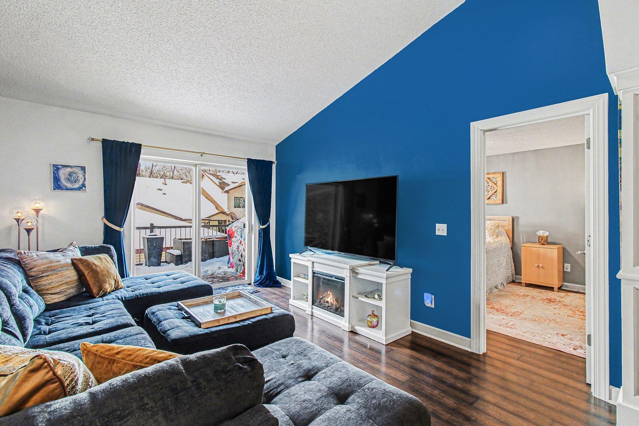 2866 Mounds View Boulevard Mounds View, MN 55112 - Photo 6 of 14