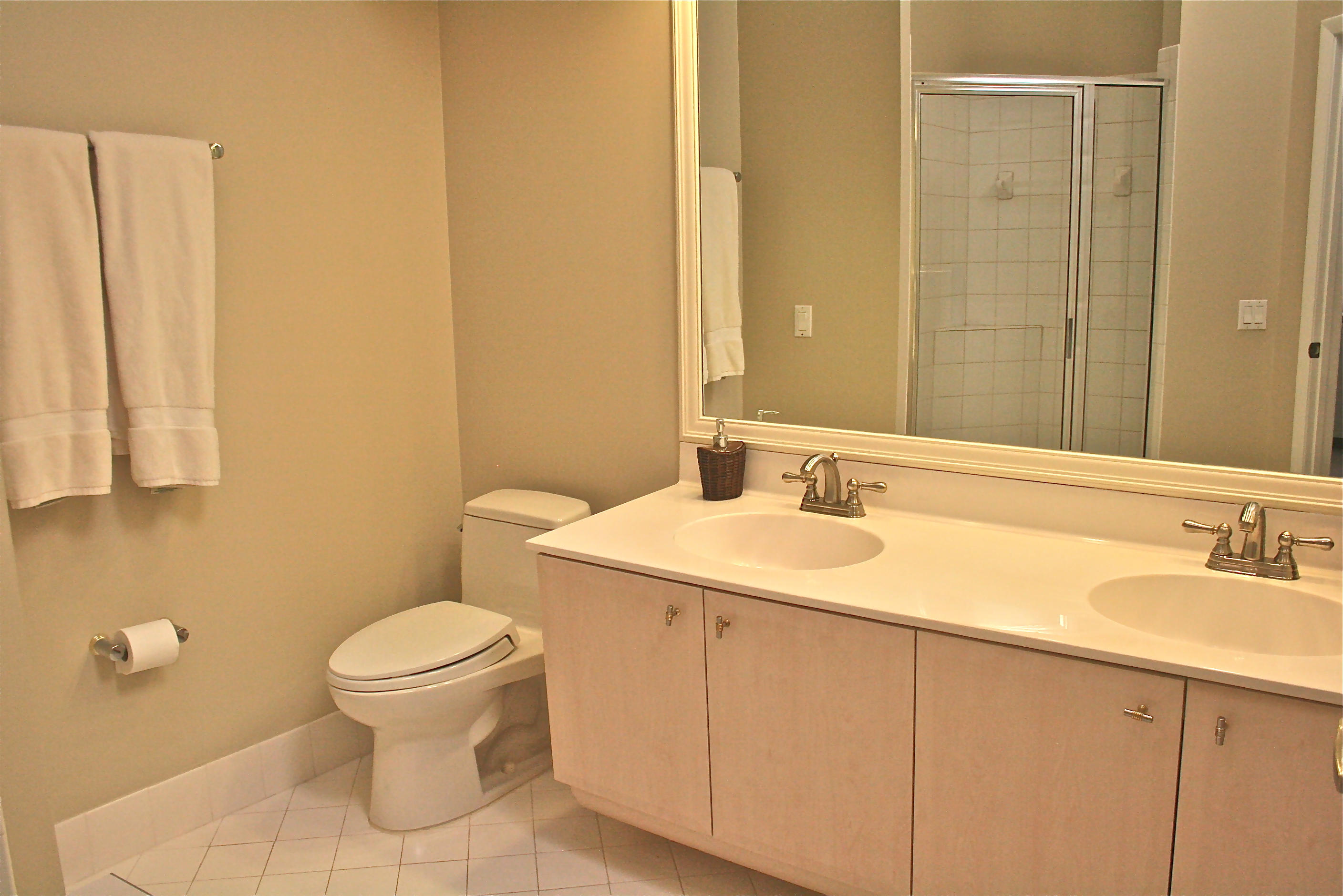 17305 Boca Club Boulevard, Unit 1 Boca Raton, FL 33487 - Photo 5 of 25 IMG_3988