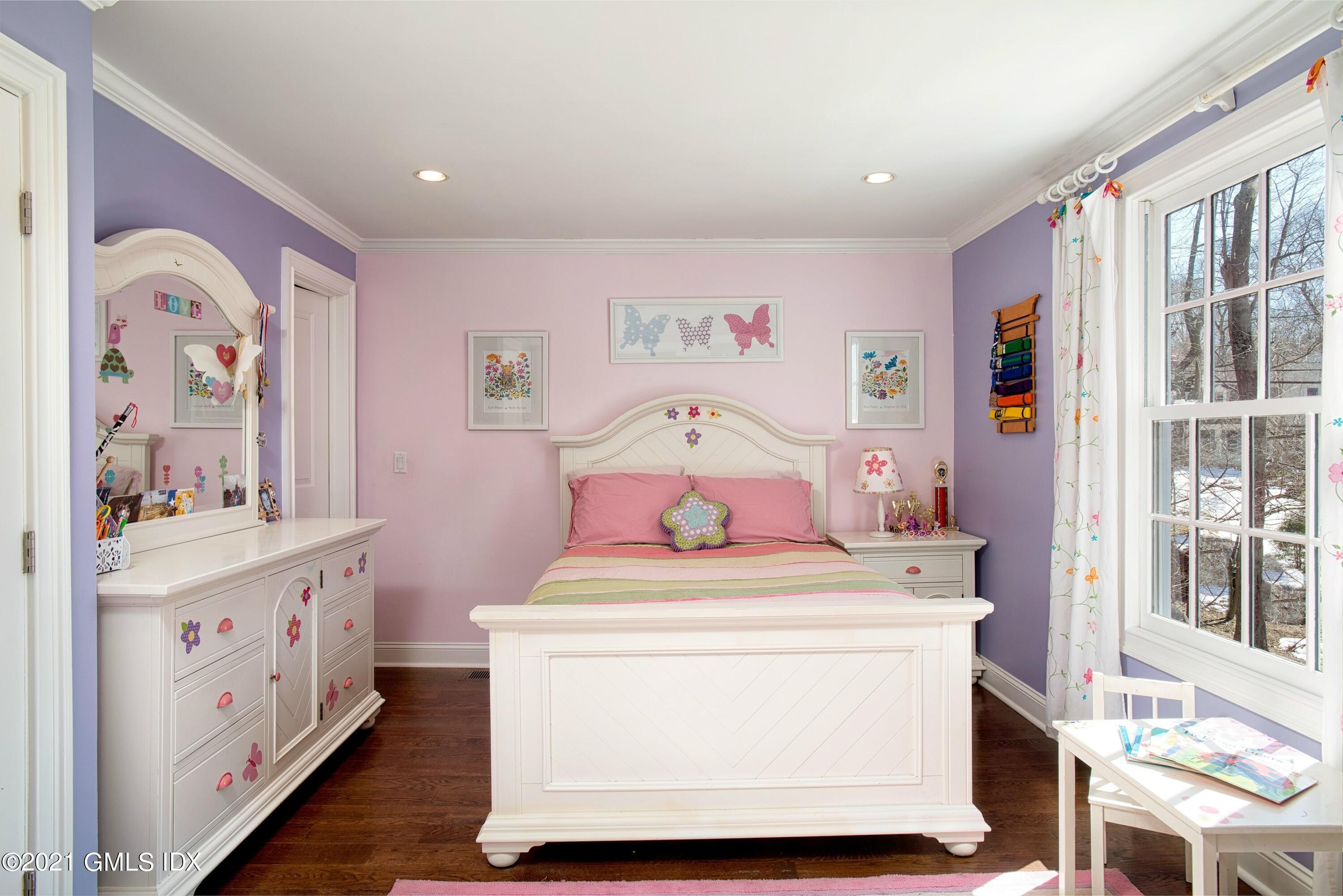 21 Indian Mill Road Cos Cob, CT 06807 - Photo 17 of 17 017-235791-99187492-11_5204542
