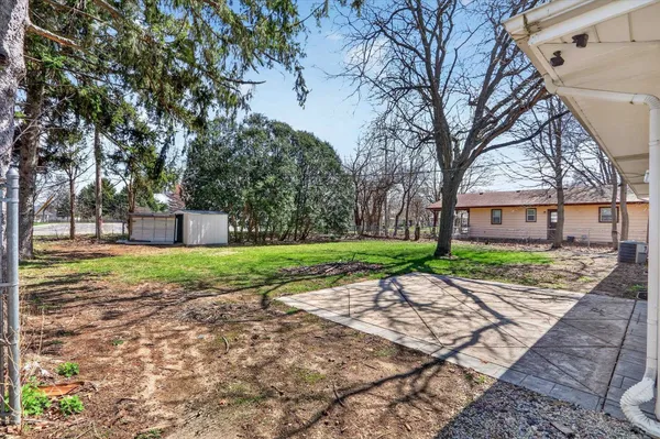 $249,900 | 5 South Lexington Drive, Janesville, WI 53545