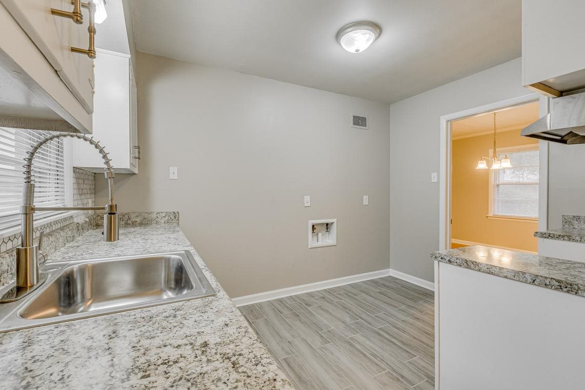 3535 Bishops Bridge Road Memphis, TN 38118 - Photo 13 of 25
