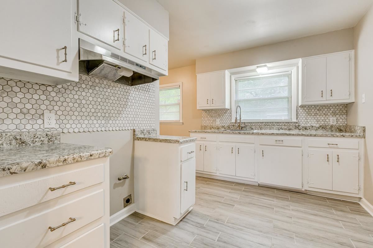 3535 Bishops Bridge Road Memphis, TN 38118 - Photo 15 of 25